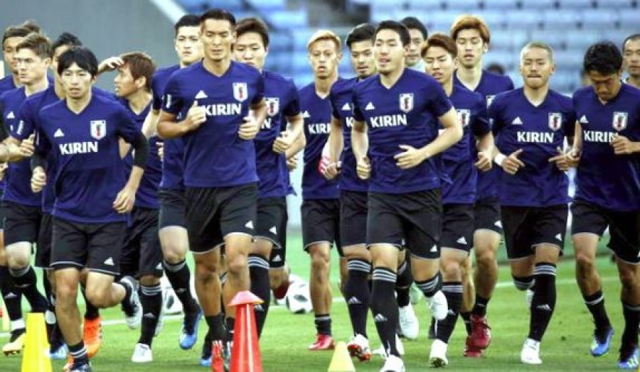 Mindenki ledöbbent a japán focistáktól